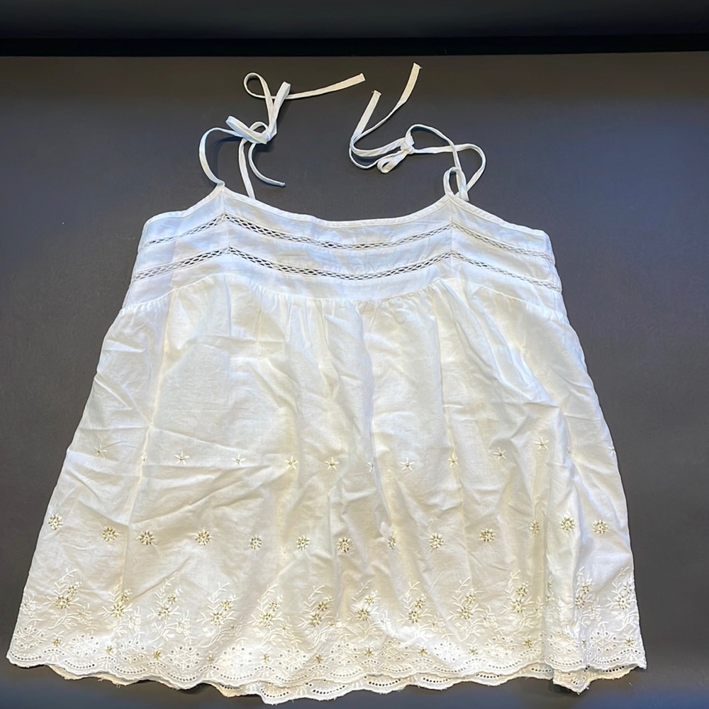 Cotton Camisole. Size small. Gap. Never worn. Back smocking.